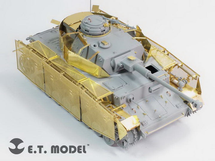 E.T. Model 1:35 WWII German Pz.Kpfw.IV Ausf.J Schurzen(Late version)