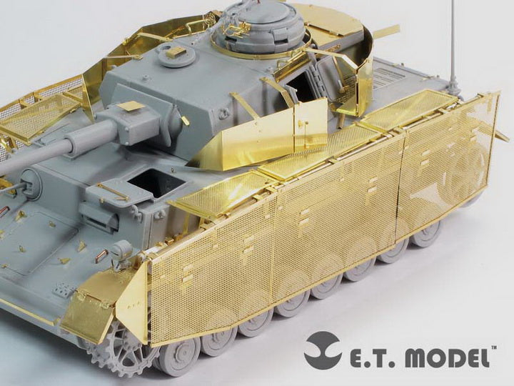 E.T. Model 1:35 WWII German Pz.Kpfw.IV Ausf.J Schurzen(Late version)