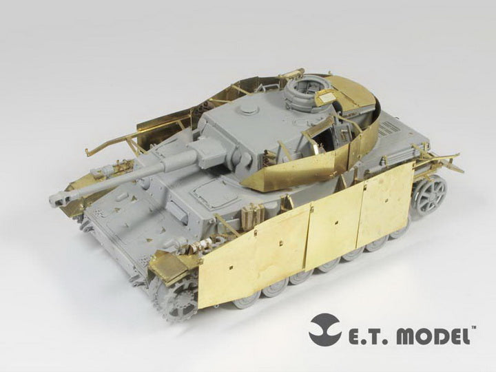 E.T. Model 1:35 WWII German Pz.Kpfw.IV Ausf.G Apr-May 1943 Production Schurzen