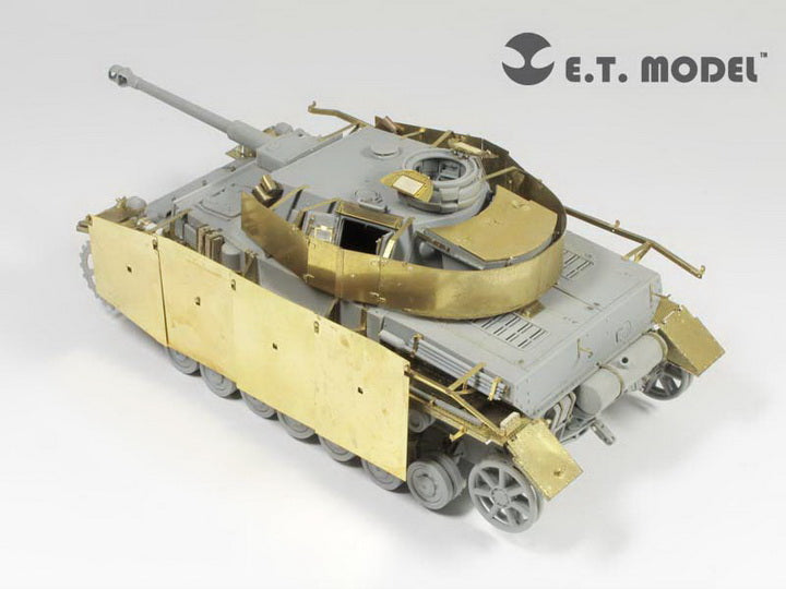 E.T. Model 1:35 WWII German Pz.Kpfw.IV Ausf.G Apr-May 1943 Production Schurzen