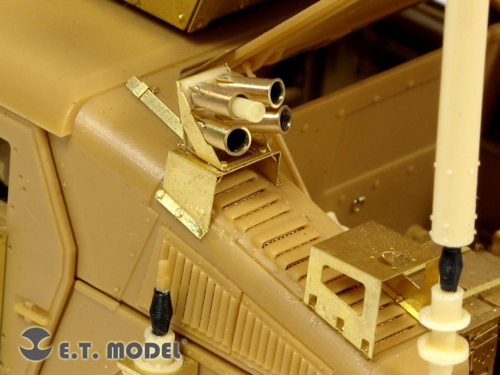 E.T. Model 1:35 US ARMY M1114 HUMVEE Smoke Discharger