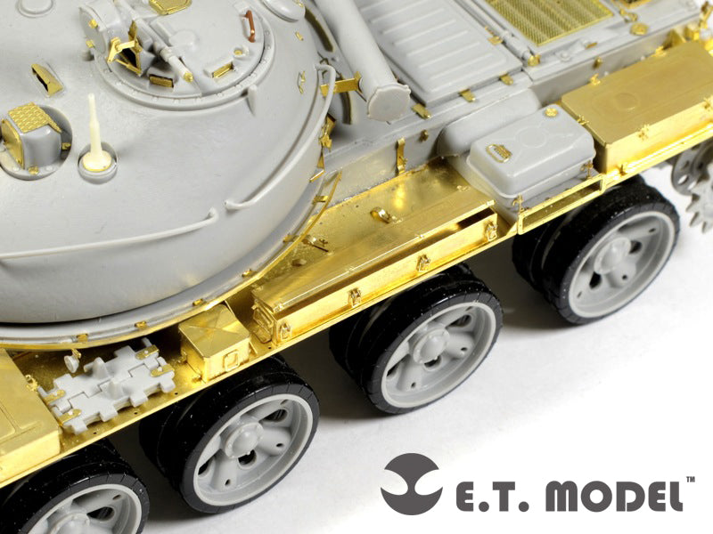 E.T. Model 1:35 Russian T-62 Stowage Bins