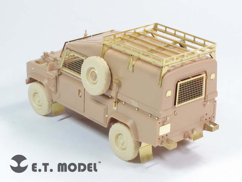 E.T. Model 1:35 Defender 110 Hardtop Value Package Detail Set