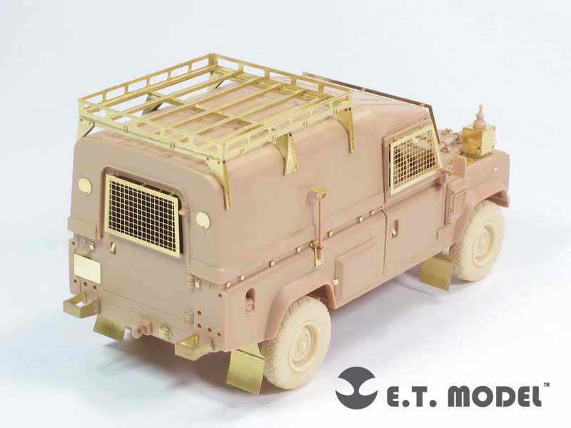 E.T. Model 1:35 Defender 110 Hardtop Value Package Detail Set