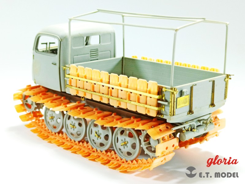 E.T. Model 1/35 Raupenschlepper Ost Kgs 66/340/120 w/Snow Shoes Workable Track