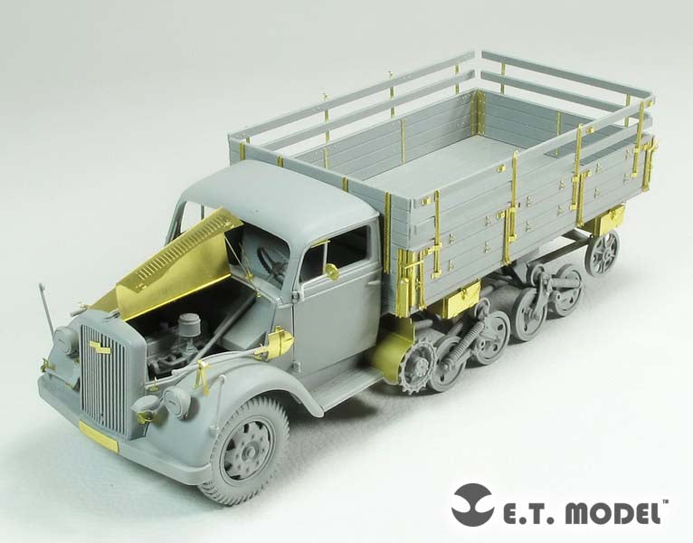 E.T. Model 1:35 WWII German Sd.Kfz.3a Maultier Half-Track Detail Set