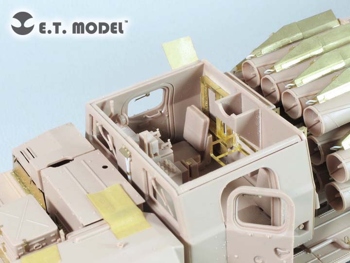 E.T. Model 1:35 Russian Long-Range Rocket Launcher 9A52-2 SMERCH Detail Set