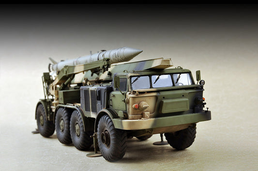 Trumpeter 1/72 Russian 9P113 TEL w/9M21 Rocket of 9K52 Luna-M SSM (FROG-7) Plastic Model Kit