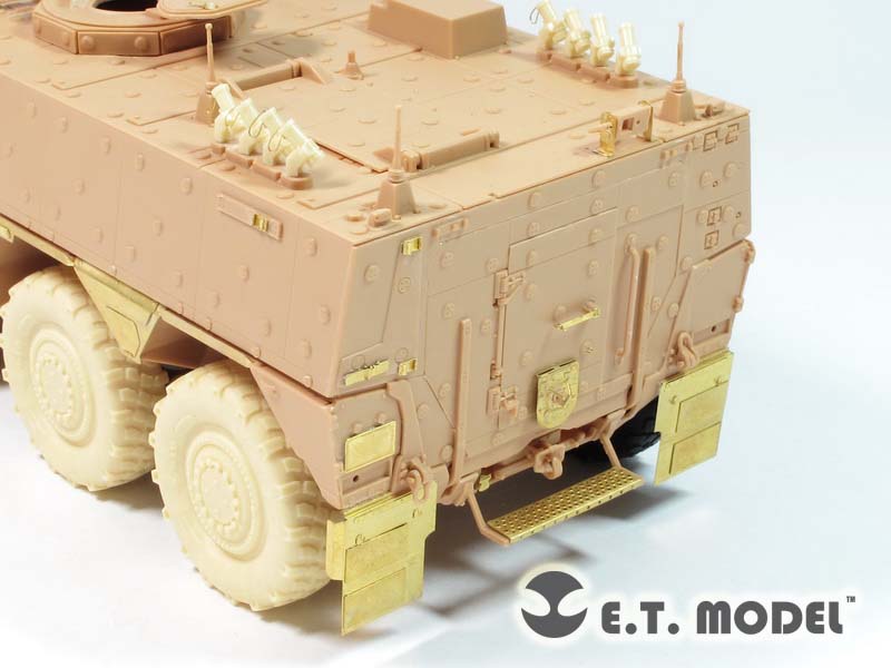 E.T. Model 1:35 Modern German Boxer MRAV Detail Set