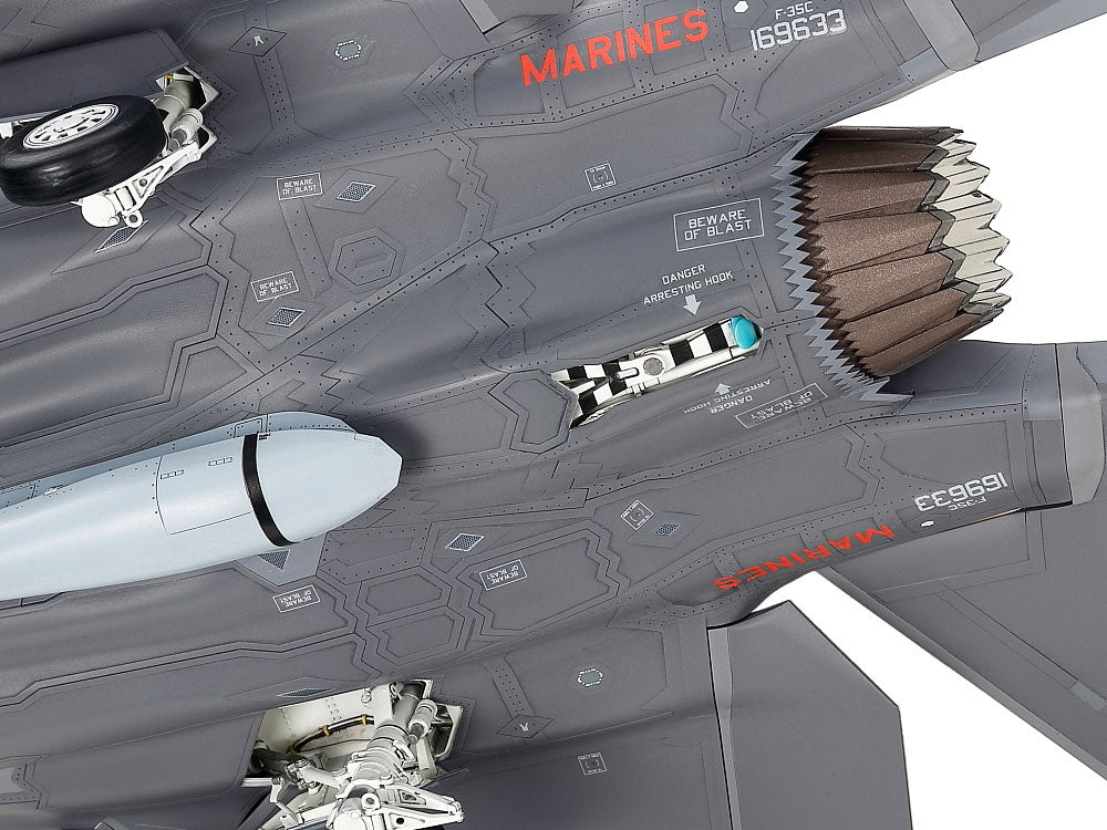 Tamiya 1:48 Lockheed Martin  F-35C Lightning II