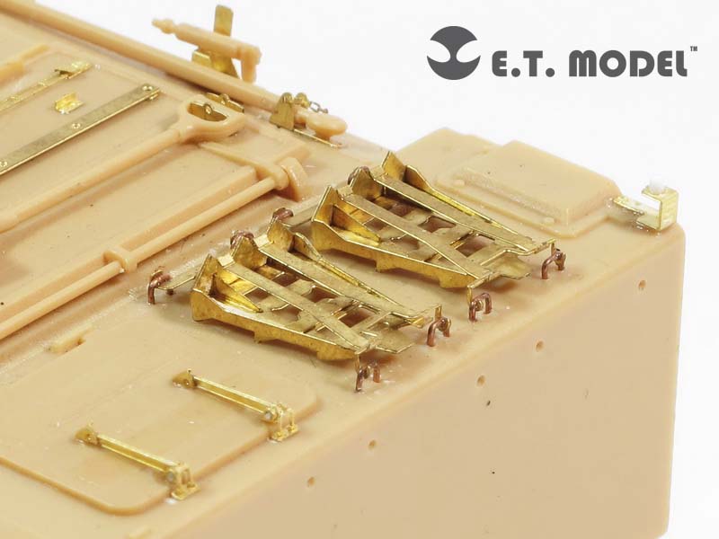 E.T. Model 1:35 Swedish Infantry Fighting Vehicle CV9040B Detail Set