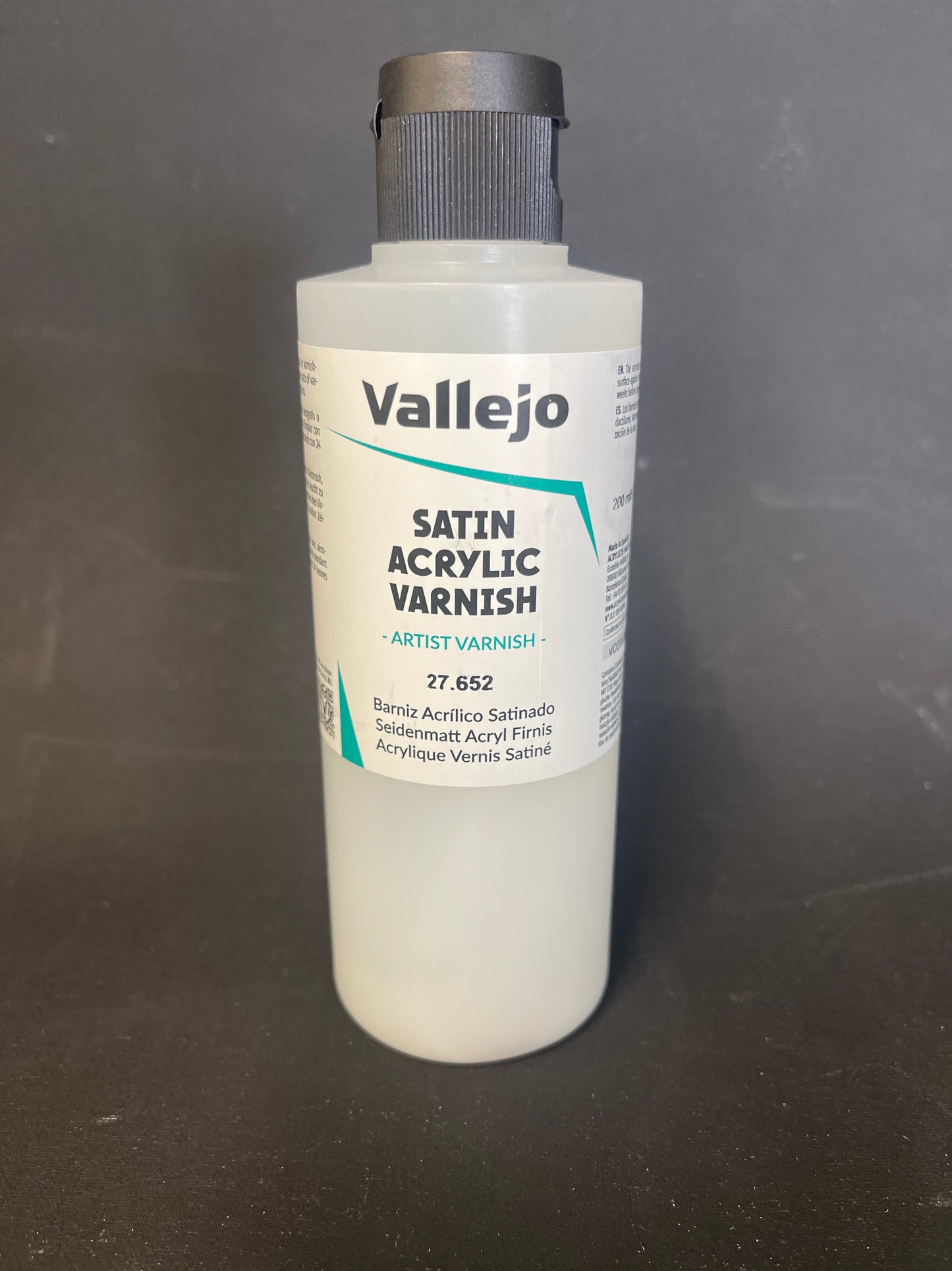 Vallejo Polyurethane Satin Varnish 200 ml