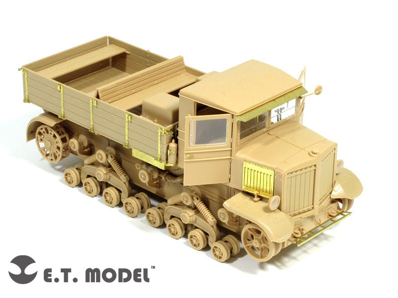 E.T. Model 1:35 WWII Soviet Voroshilovets Tractor Detail Set