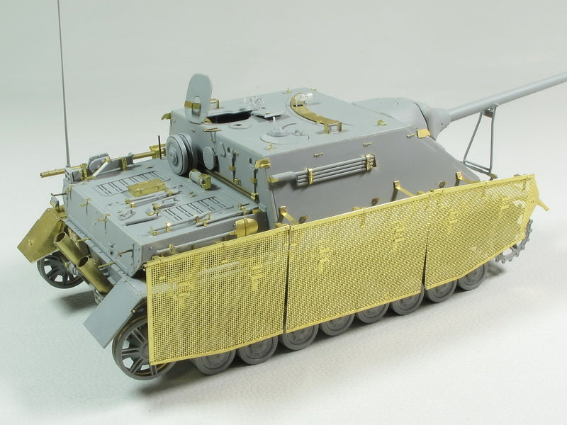 E.T. Model 1:35 WWII German Jagdpanzer IV L/70(A) Schurzen Detail Set