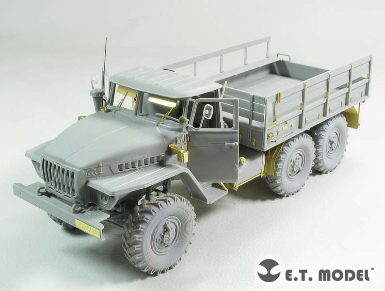 E.T. Model 1:35 Russian URAL-4320 Truck Detail Set