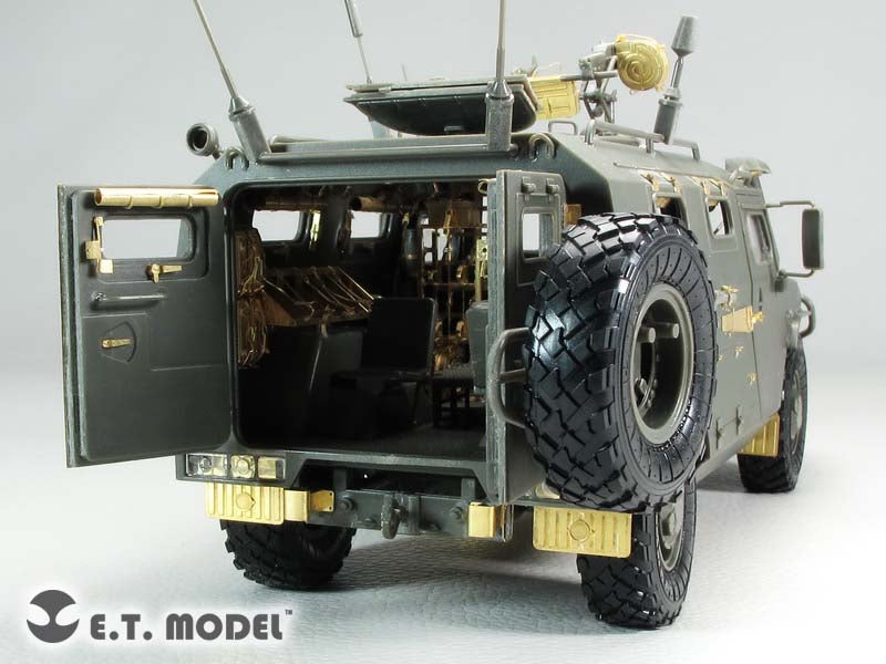 E.T. Model 1:35 Russian GAZ-233014 STS "TIGER" Interior Detail Set