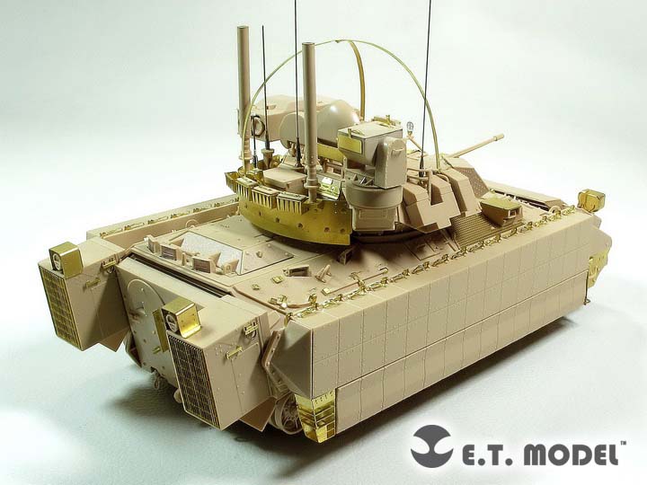 E.T. Model 1:35 US Army M2A3 BRADLEY w/BUSK III IFV Detail Set