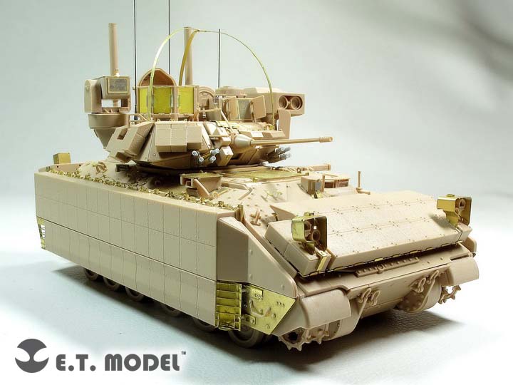 E.T. Model 1:35 US Army M2A3 BRADLEY w/BUSK III IFV Detail Set