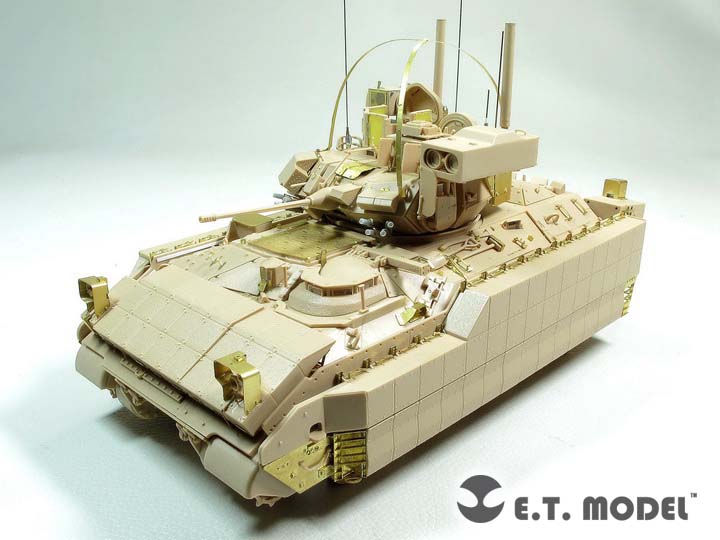 E.T. Model 1:35 US Army M2A3 BRADLEY w/BUSK III IFV Detail Set