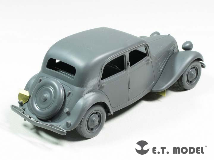 E.T. Model 1:35 WWII CITROEN Traction 11CV Staff Car Detail Set