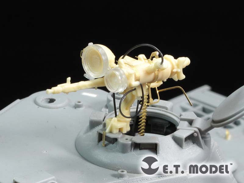 E.T. Model 1:35 WWII German Infrared Night-Vision Devices Infrarot-Scheinwerfer Type.1