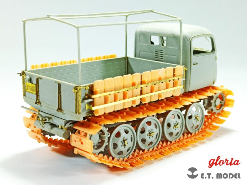 E.T. Model 1/35 Raupenschlepper Ost  Kgs 66/340/120 Workable Track