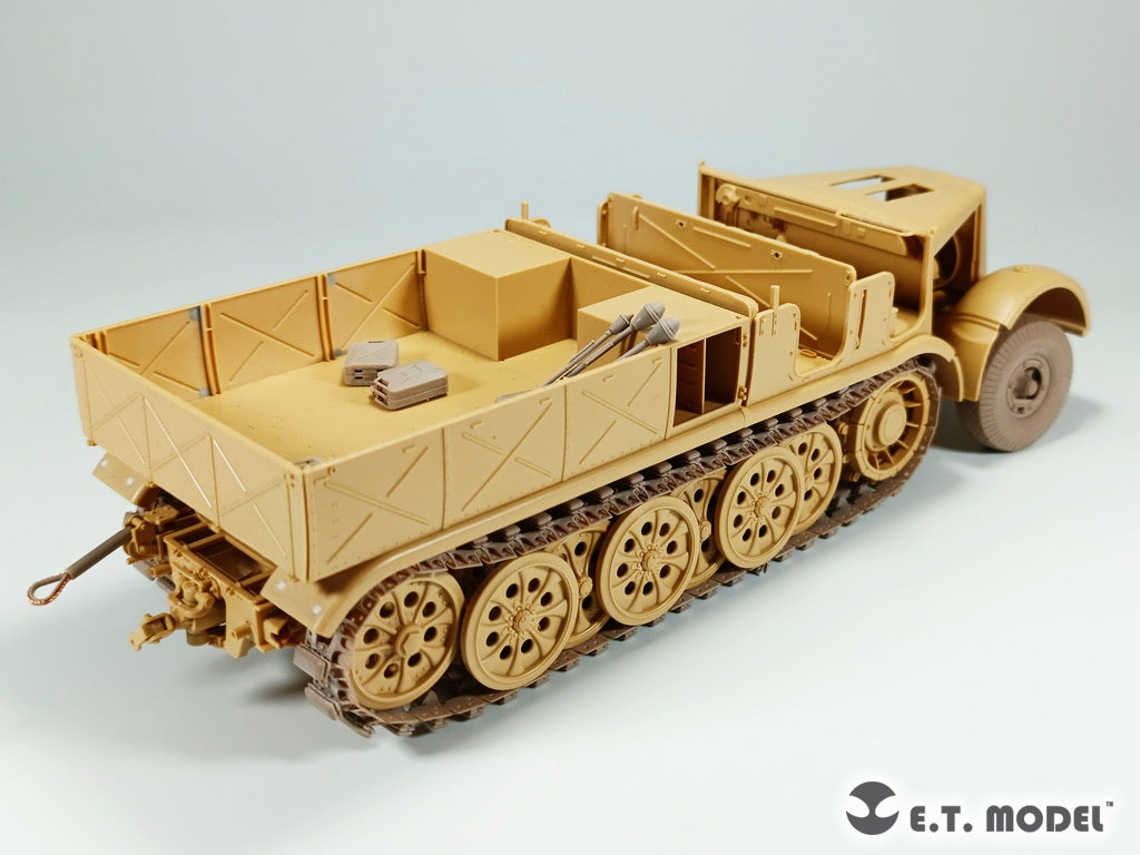 E.T. Model 1/35 WWII German Sd.Kfz.9 18t FAMO Sagged front wheels and Workable Track