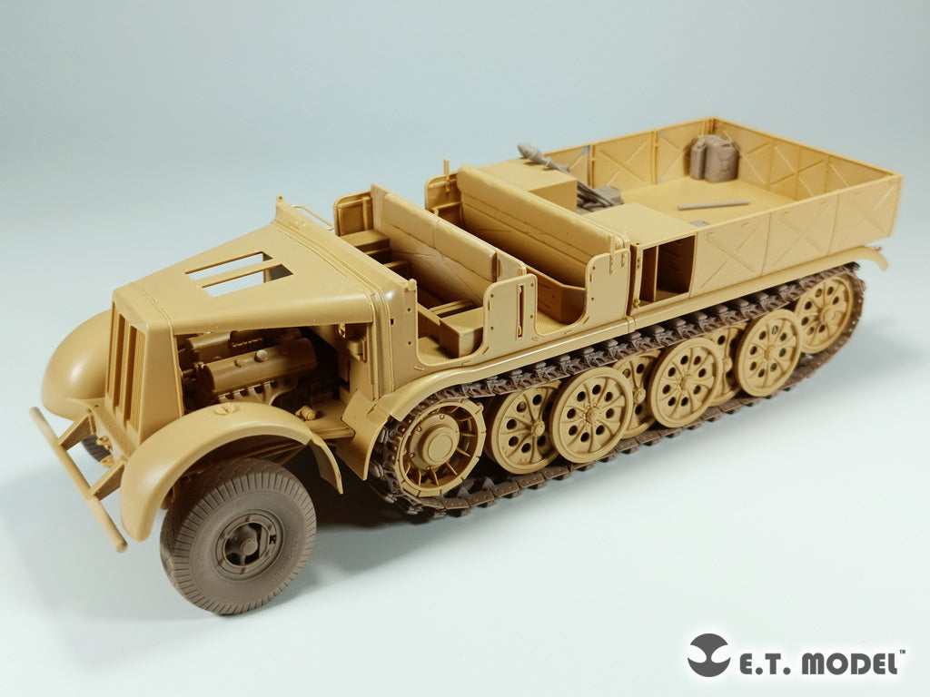 E.T. Model 1/35 WWII German Sd.Kfz.9 18t FAMO Sagged front wheels and Workable Track