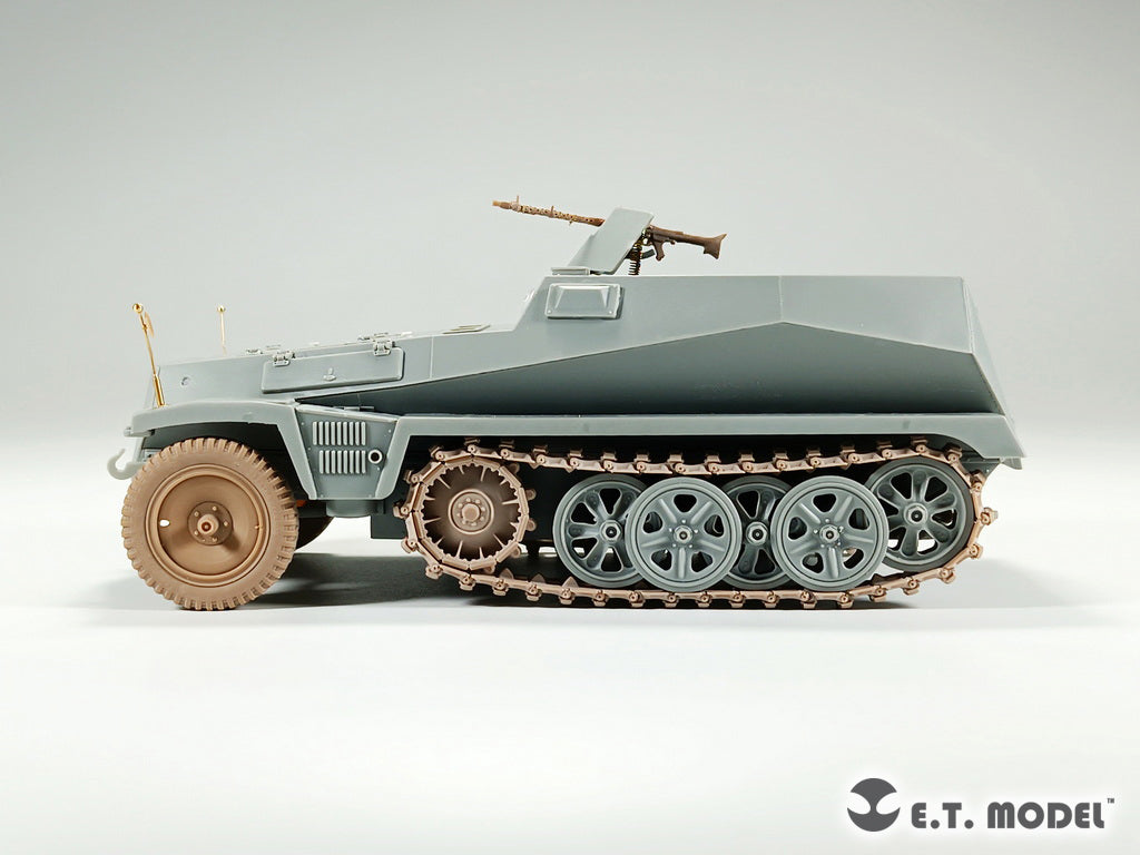 E.T. Model 1/35 WWII German Sd.kfz.250/Sd.kfz.10 Sprockets & Track links