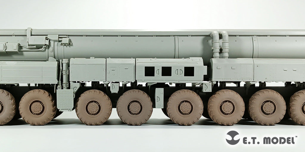 E.T. Model 1/35 15U175 TEL of RS-12M1 Topol-M ICBM complex Sagged wheels