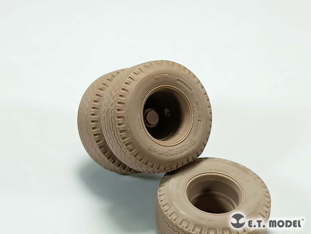 E.T. Model 1/35 US M747 Heavy Equipment Semi-Trailer Sagged wheels