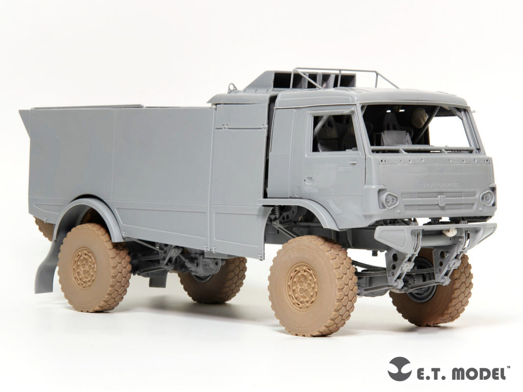 E.T. Model 1/35 KAMAZ-43509 Truck Sagged wheels & Spare Wheels