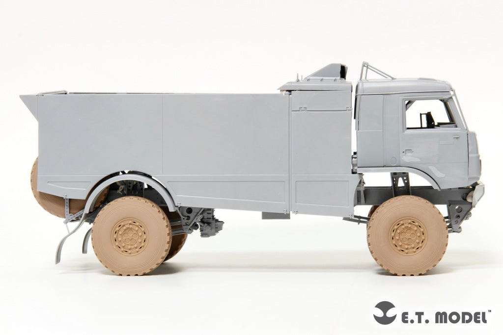 E.T. Model 1/35 KAMAZ-43509 Truck Sagged wheels & Spare Wheels