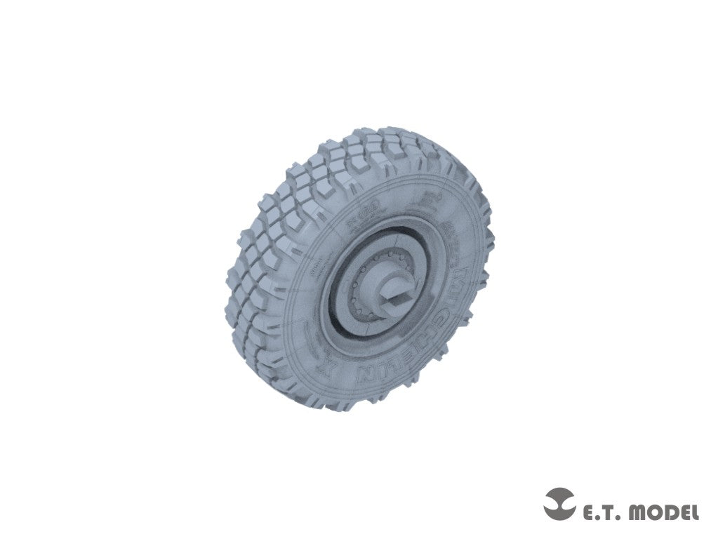 E.T. Model 1:35 U.S.Army Stryker Armored Vehicle Sagged Wheels (3D Printed) for Trumpeter kit