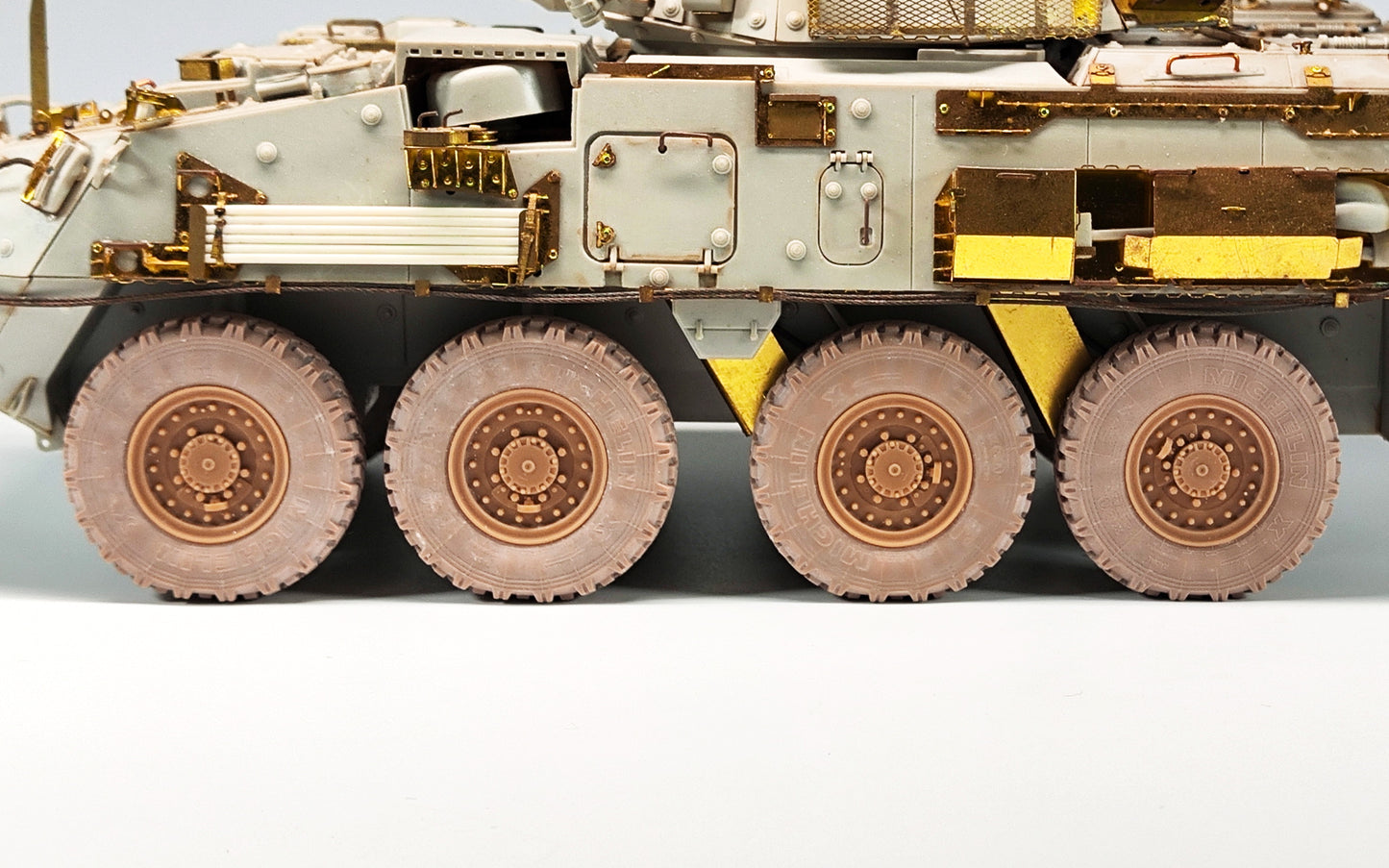 E.T. Model 1:35 U.S.Army Stryker Armored Vehicle Sagged Wheels (3D Printed) for Trumpeter kit