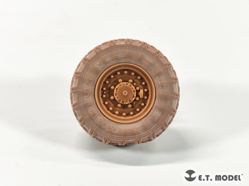 E.T. Model 1:35 U.S.Army Stryker Armored Vehicle Sagged Wheels (3D Printed) for Trumpeter kit