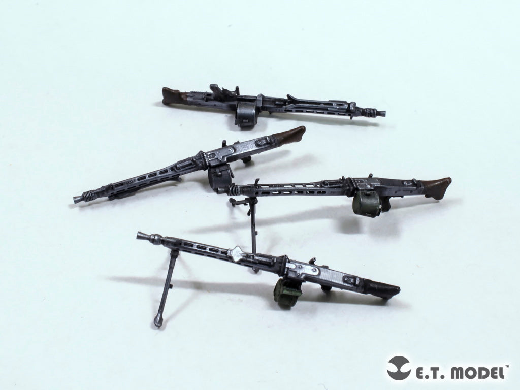 E.T. Model 1:35 WWII German Mg42 Machinegun & Ammo Box (3D Printed) 2 pieces