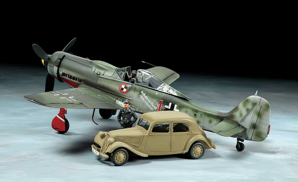 Tamiya 1/48 Fw190 D-9 JV44 & 11CV Staff Car