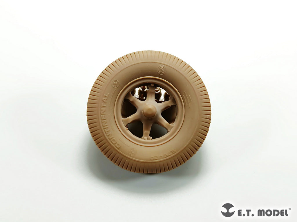 E.T. Model 1/35 WWII German Sd.Kfz.7(8t) Sagged Front Wheels & Spare Wheel Type.1