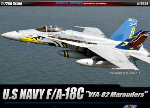 Academy 1/72 F/A-18C U.S Navy VFA-82 "Marauders" Le: Hornet Plastic Model Kit
