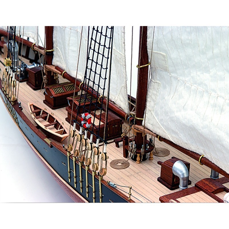 Artesania 1/75 Bluenose II Wooden Ship Model